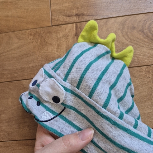 Pekkle Baby Boy’s Grey Green Striped Dinosaur Hoodie – Size 12M (Fits Small) - Picture 2 of 4